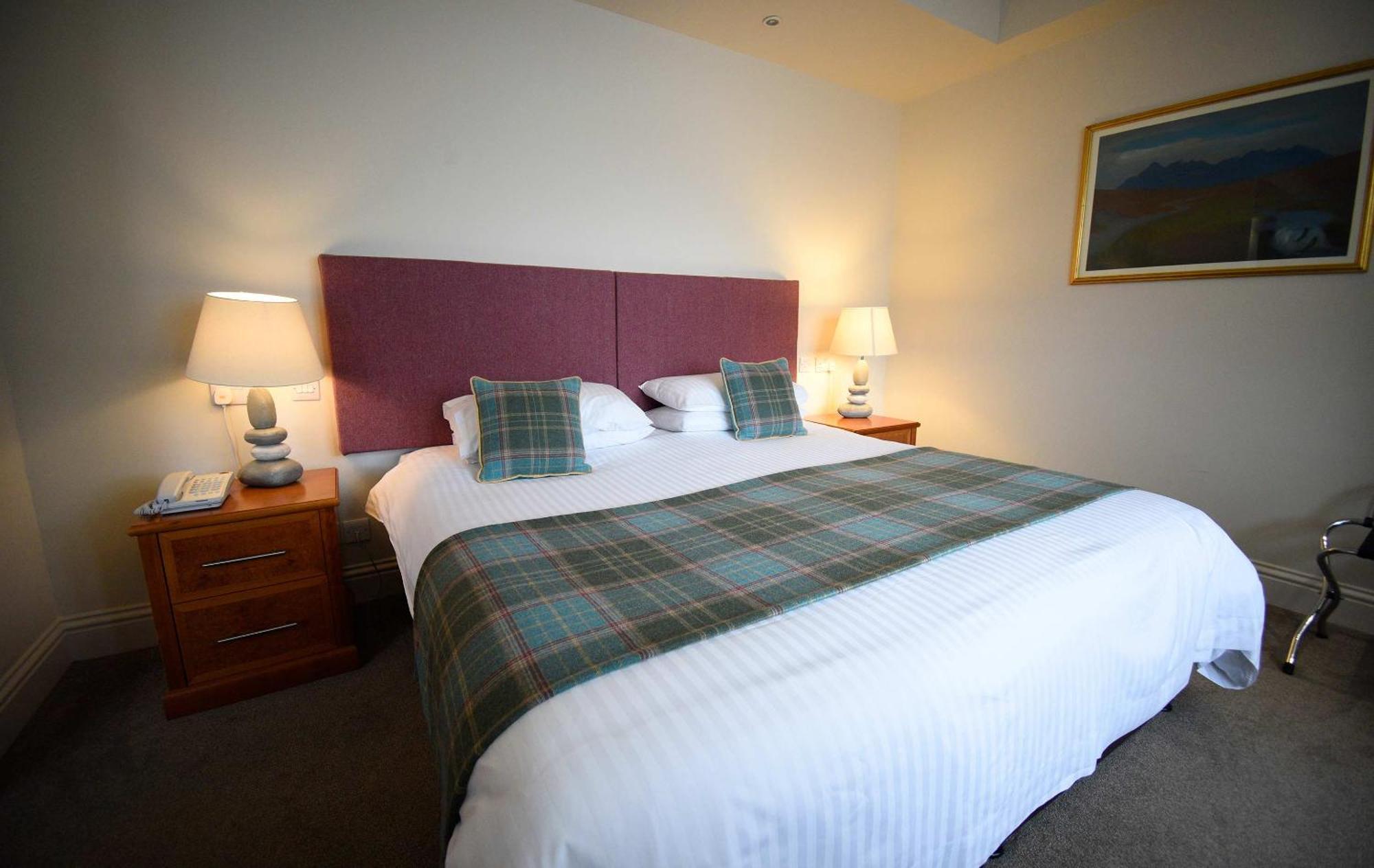 The Royal Hotel Portree Kültér fotó